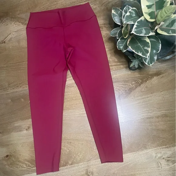 SAGE Collective Leggings - Picture 2 of 10